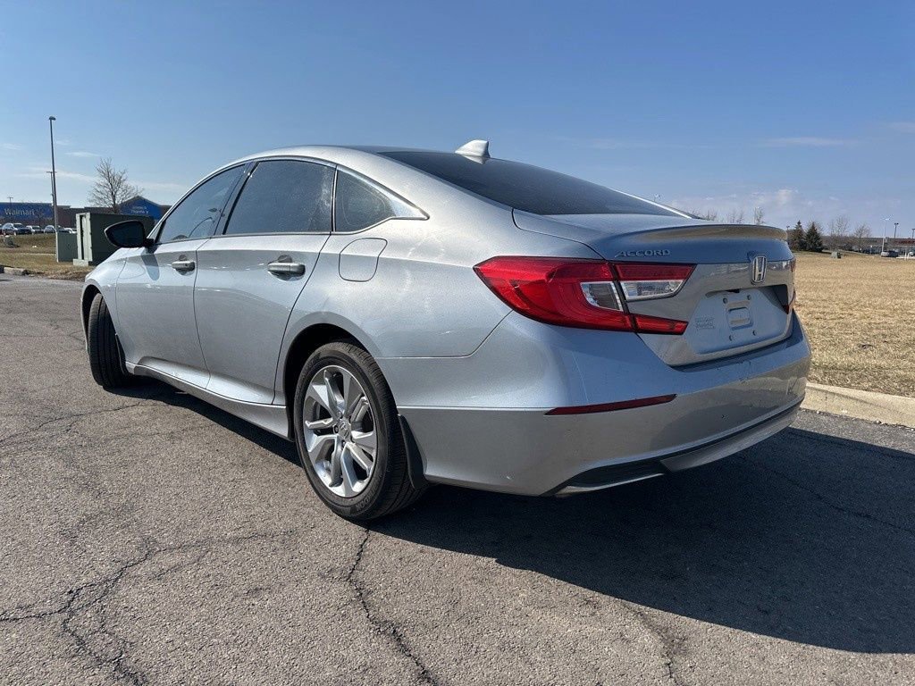 Used 2018 Honda Accord LX image 5