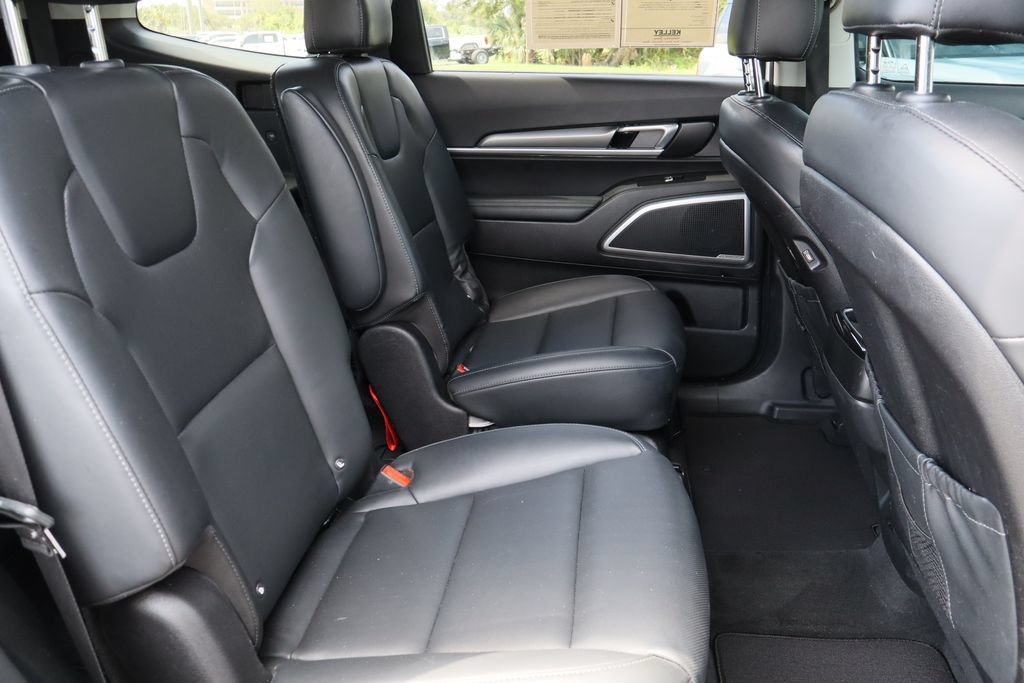 Used 2021 Kia Telluride S FWD image 28