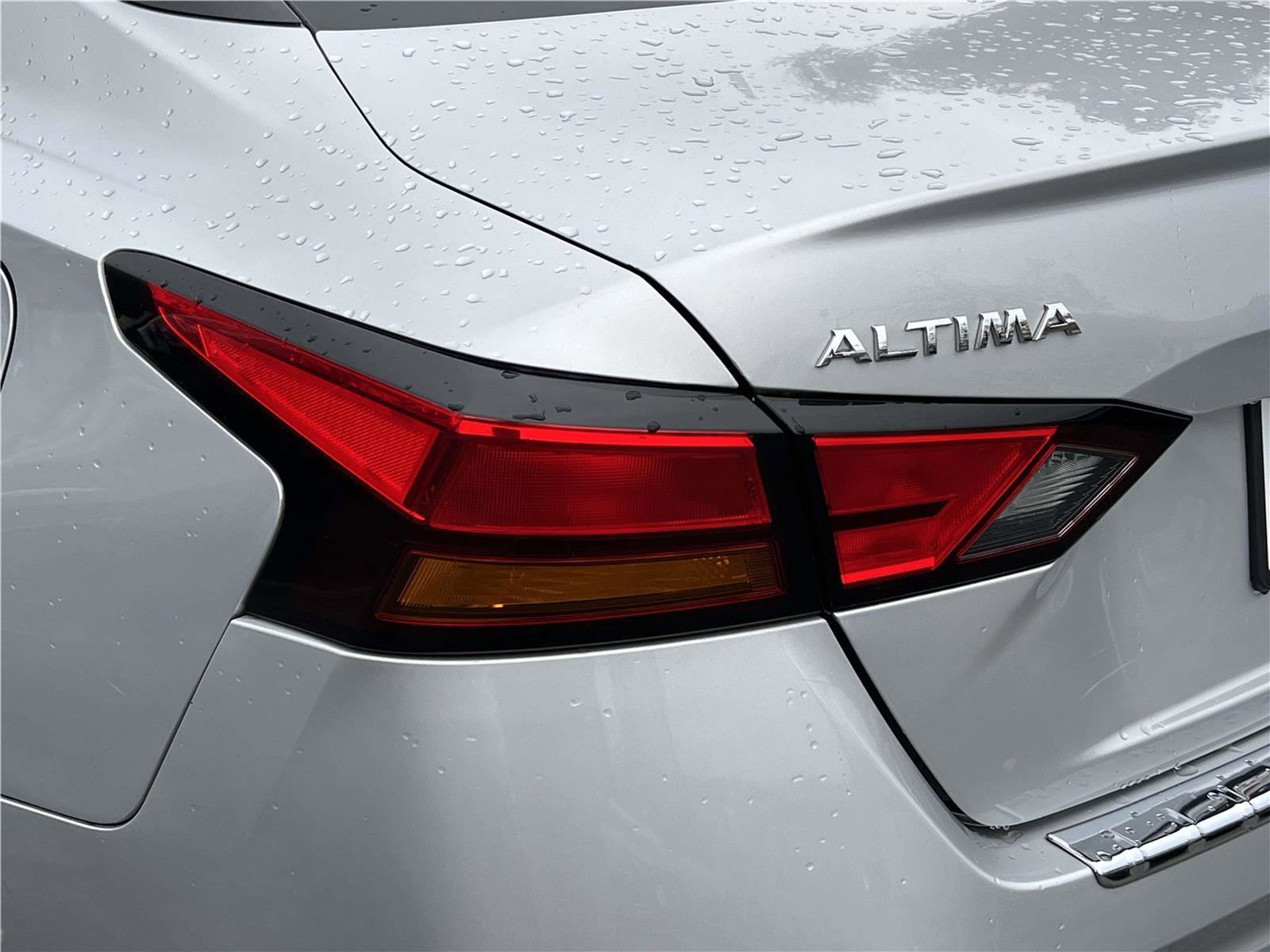 Certified 2021 Nissan Altima 2.5 SV w/ SV Premium Package image 16