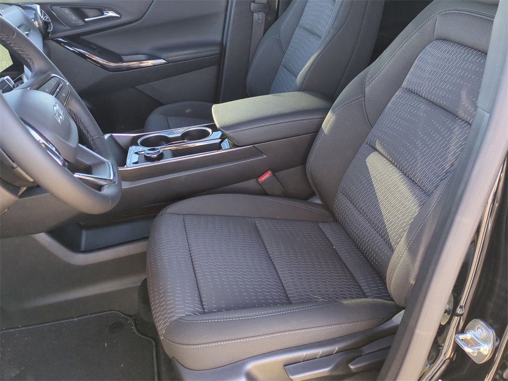 New 2026 Chevrolet Equinox LT w/ Midnight Edition image 19