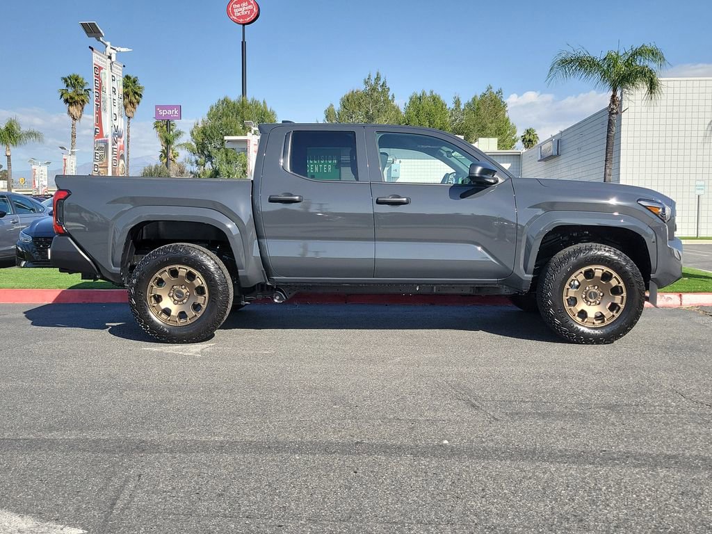 Used 2026 Toyota Tacoma SR image 29