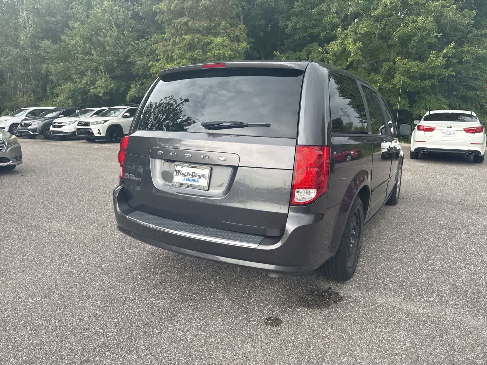 Used 2017 Dodge Grand Caravan SE w/ Power Window Group FWD image 6