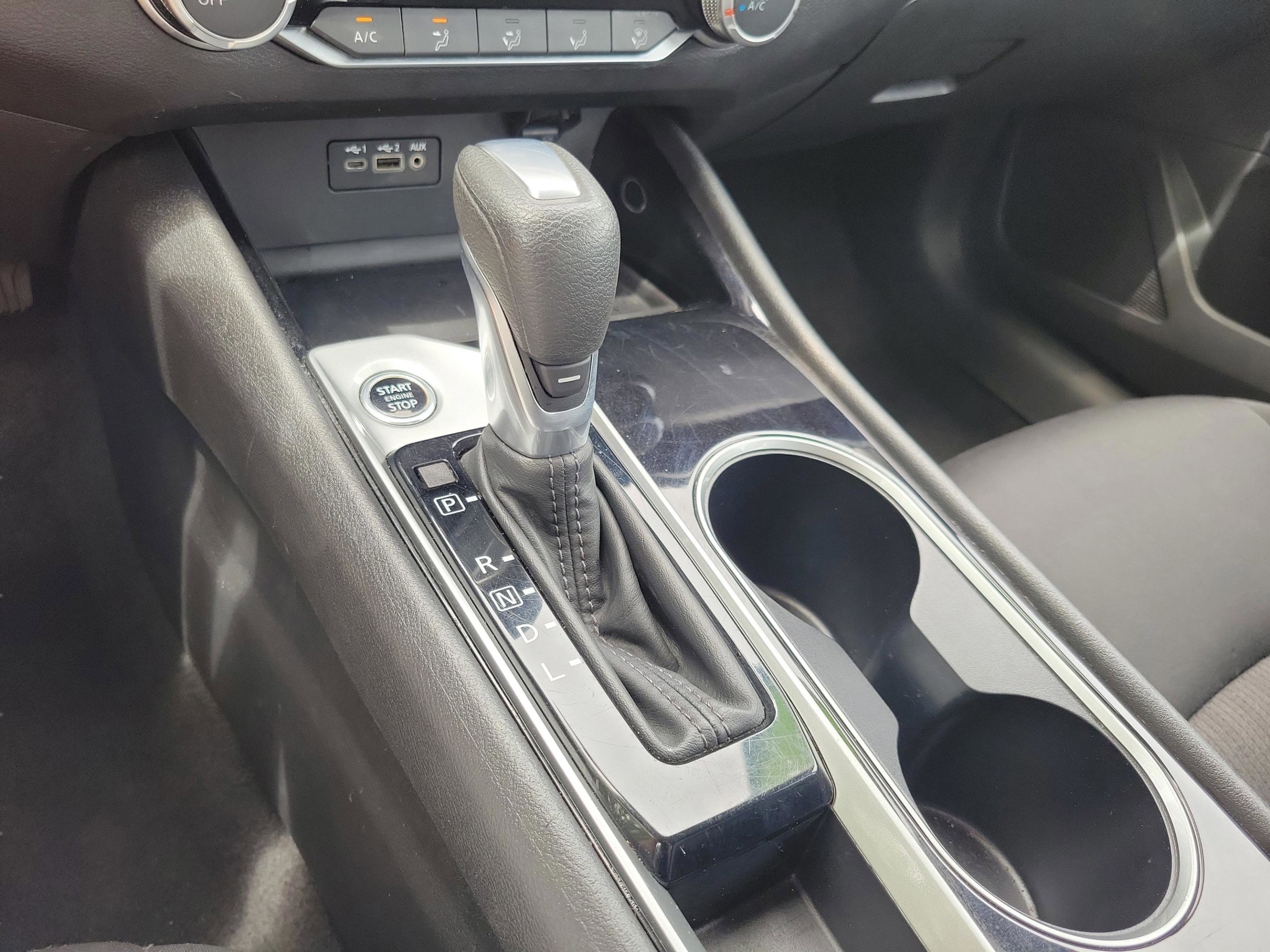 Used 2024 Nissan Altima 2.5 SV FWD image 30