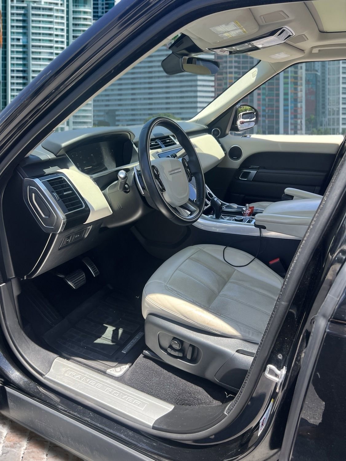 Used 2022 Land Rover Range Rover Sport HSE Silver Edition AWD/4WD image 10