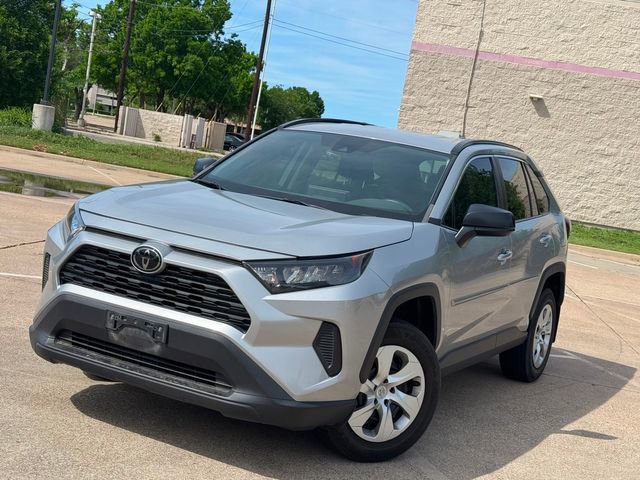 Used 2019 Toyota RAV4 LE w/ Carpet Mat Package image 4
