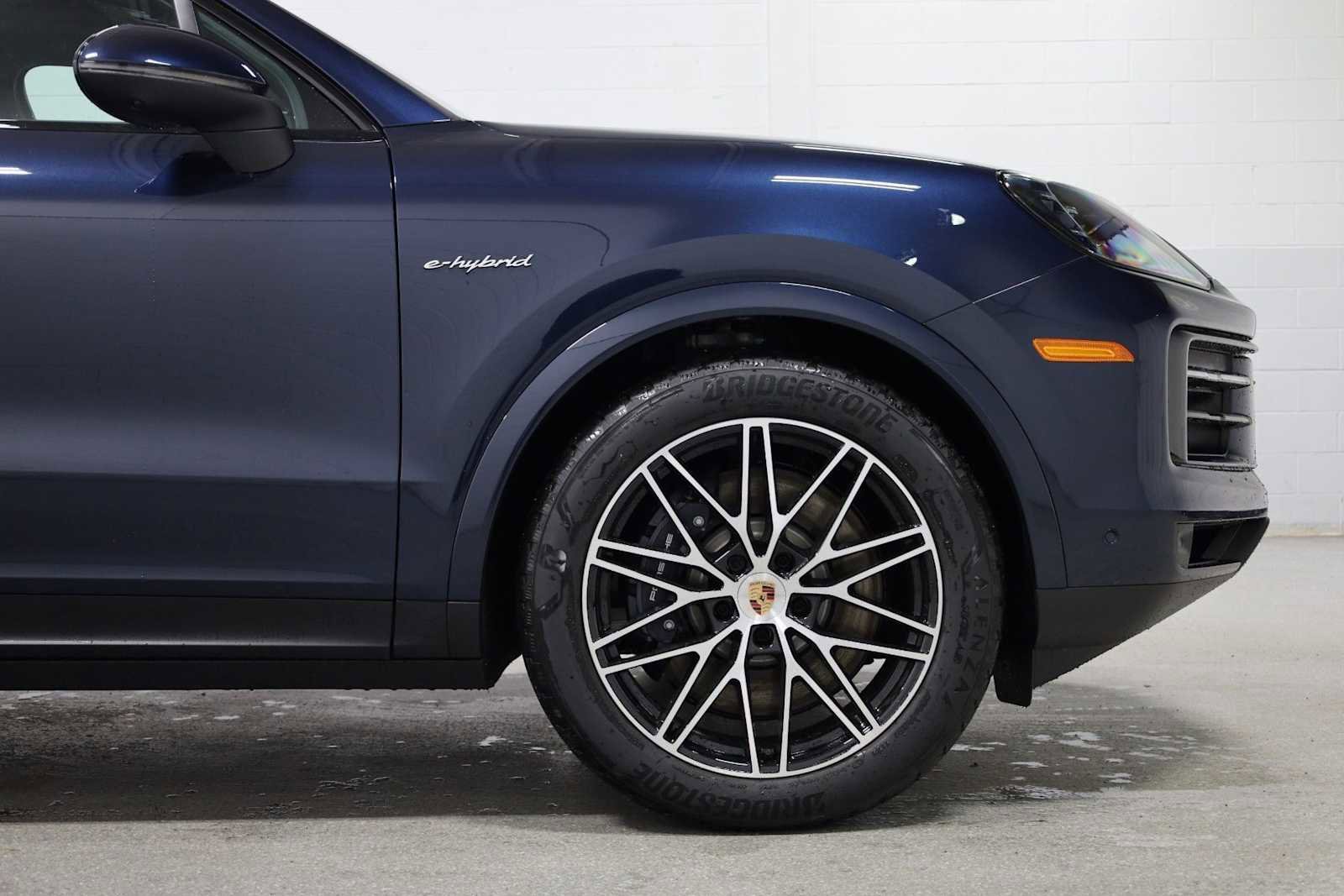 New 2026 Porsche Cayenne E-Hybrid AWD/4WD image 10