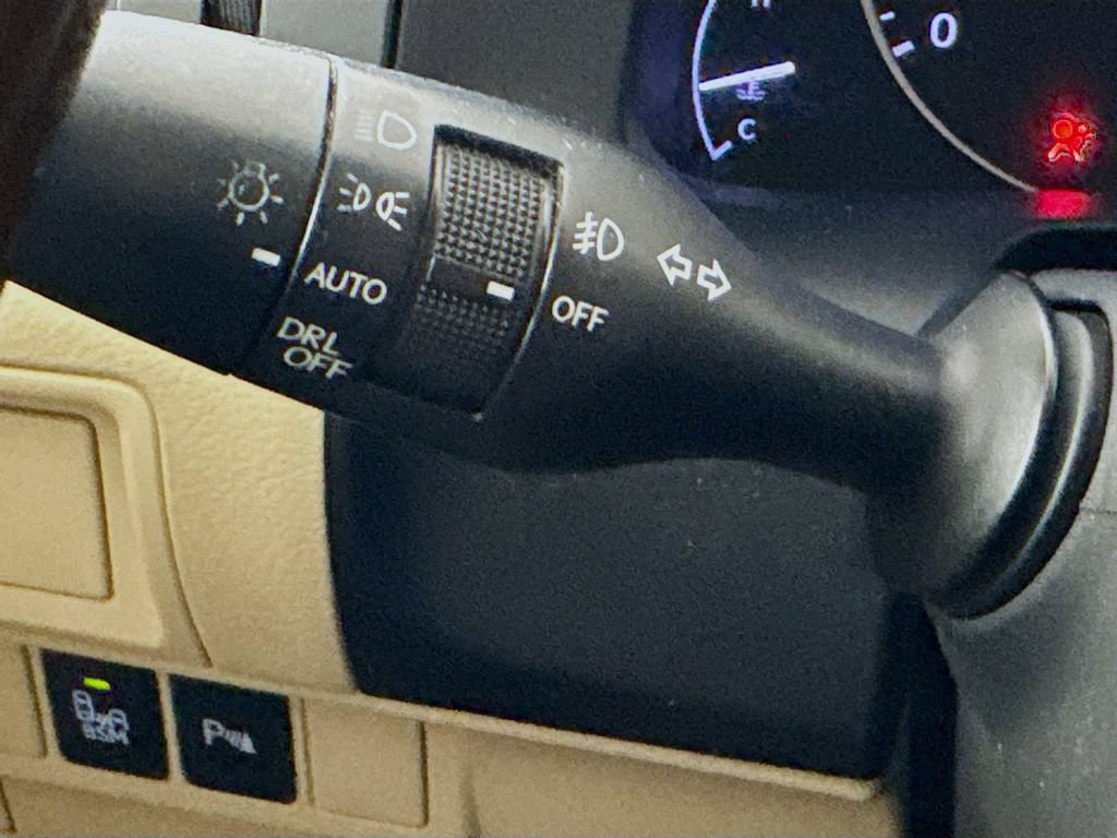 Used 2013 Lexus ES 350 w/ Luxury Pkg FWD image 13