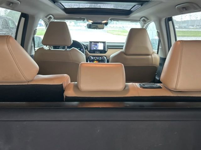 Used 2020 Toyota RAV4 Limited image 44
