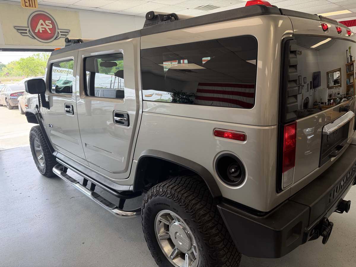 Used 2005 HUMMER H2 image 5
