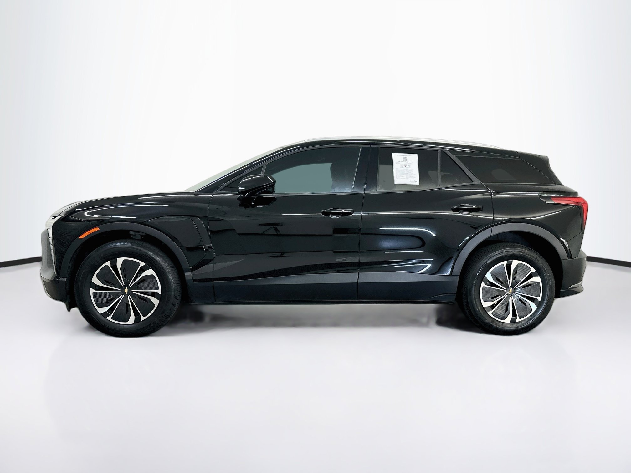 Used 2024 Chevrolet Blazer EV LT AWD/4WD image 4