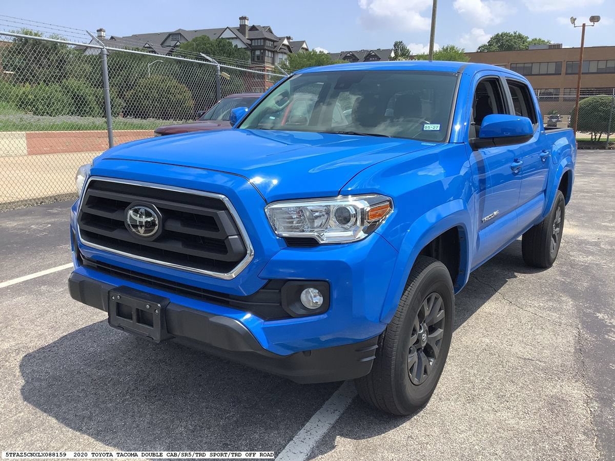 Used 2020 Toyota Tacoma SR5 RWD image 4