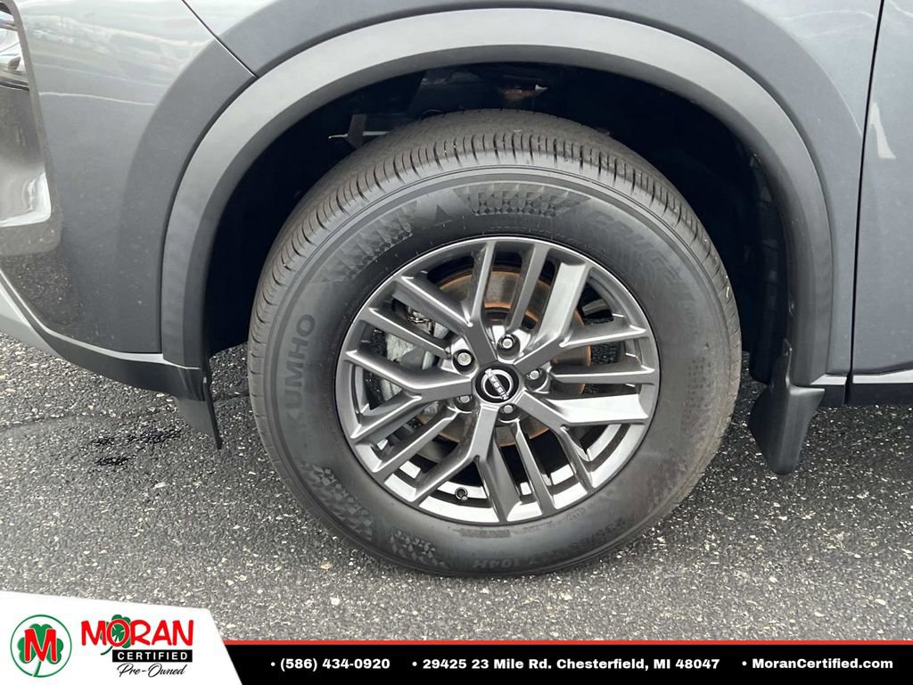 Used 2023 Nissan Rogue S AWD/4WD image 9