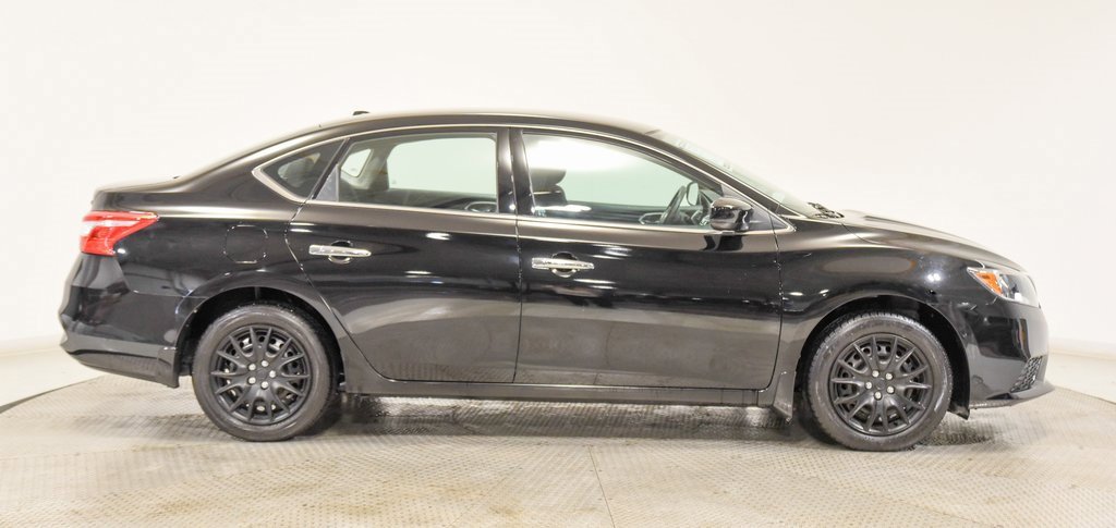 Used 2017 Nissan Sentra SV image 12