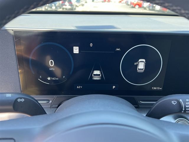 Used 2024 Hyundai Kona Limited image 13