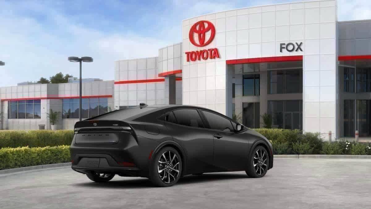 New 2026 Toyota Prius Plug-In Hybrid FWD image 10