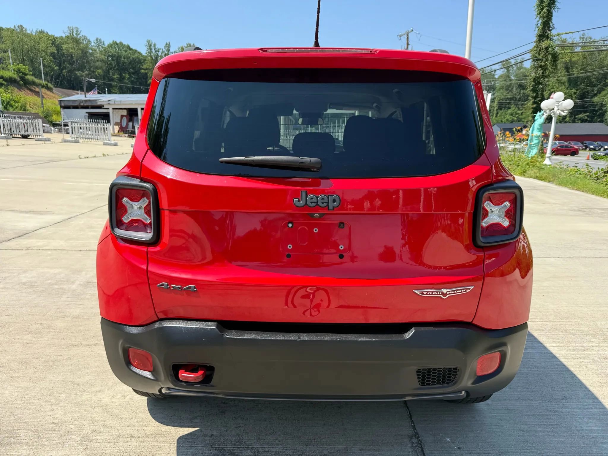 Used 2016 Jeep Renegade Trailhawk image 10