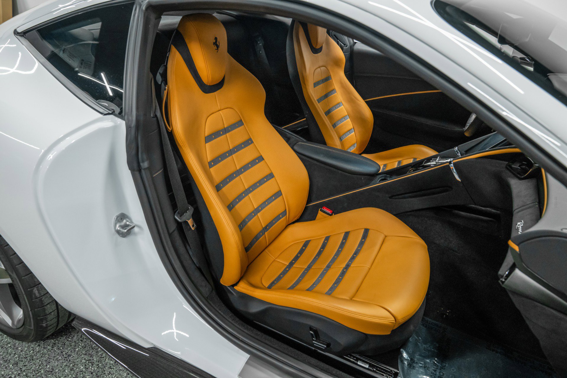 Used 2022 Ferrari Roma image 28