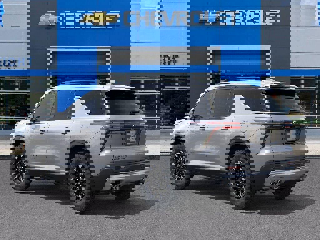 New 2026 Chevrolet Traverse Z71 w/ Enhanced Driving Package image 3