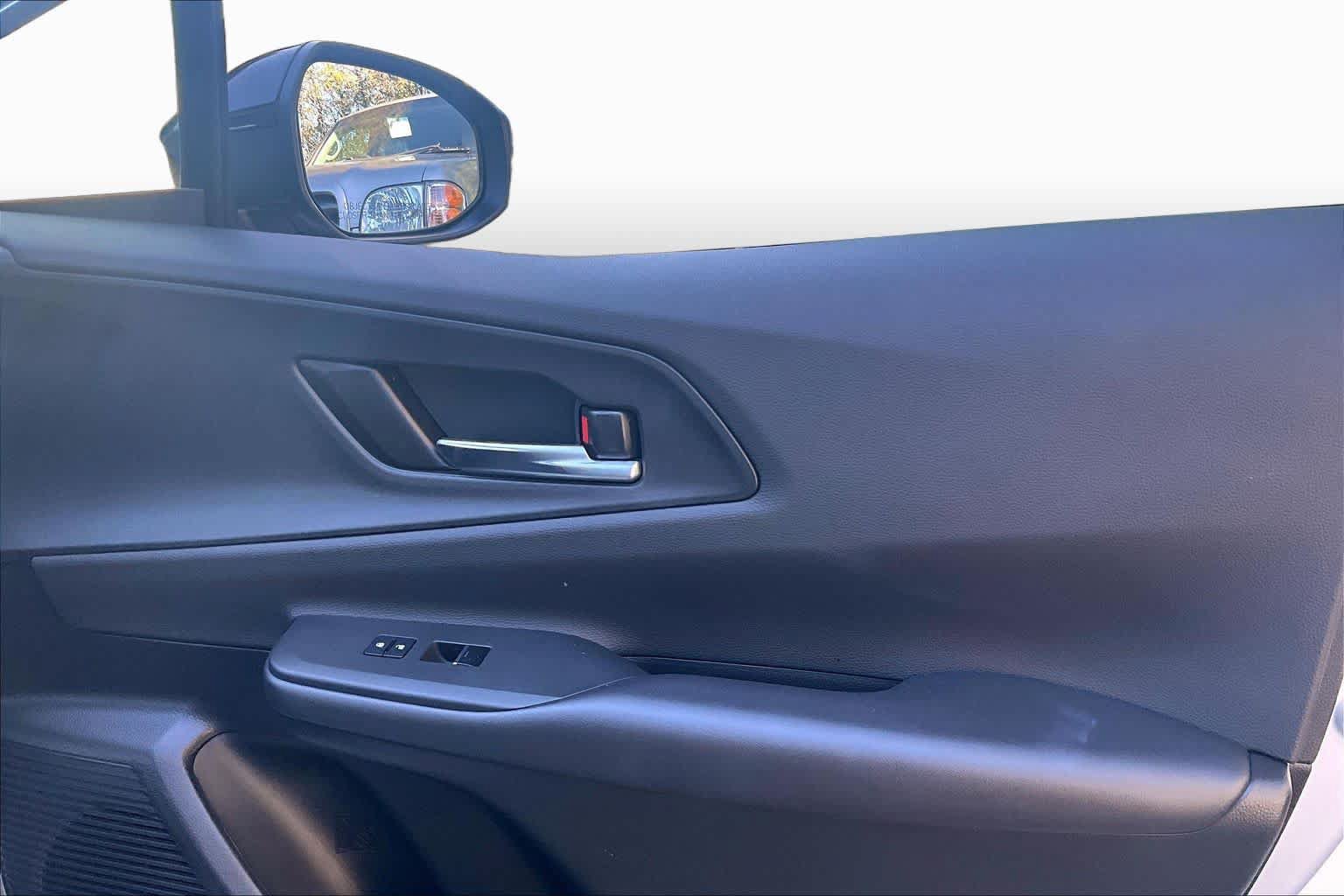 Used 2024 Toyota Prius Prime FWD image 21