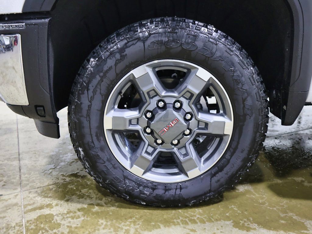 New 2026 GMC Sierra 3500 SLT w/ SLT Premium Package image 32