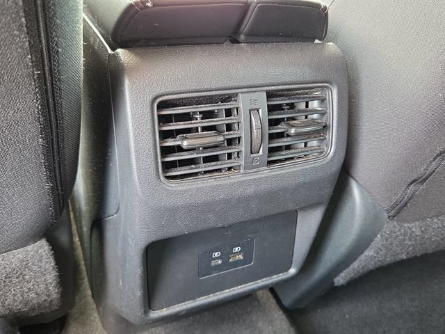 Used 2023 Nissan Rogue SV FWD image 15