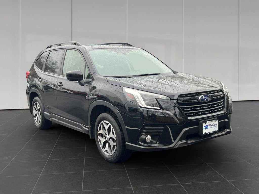 Used 2023 Subaru Forester Premium image 7