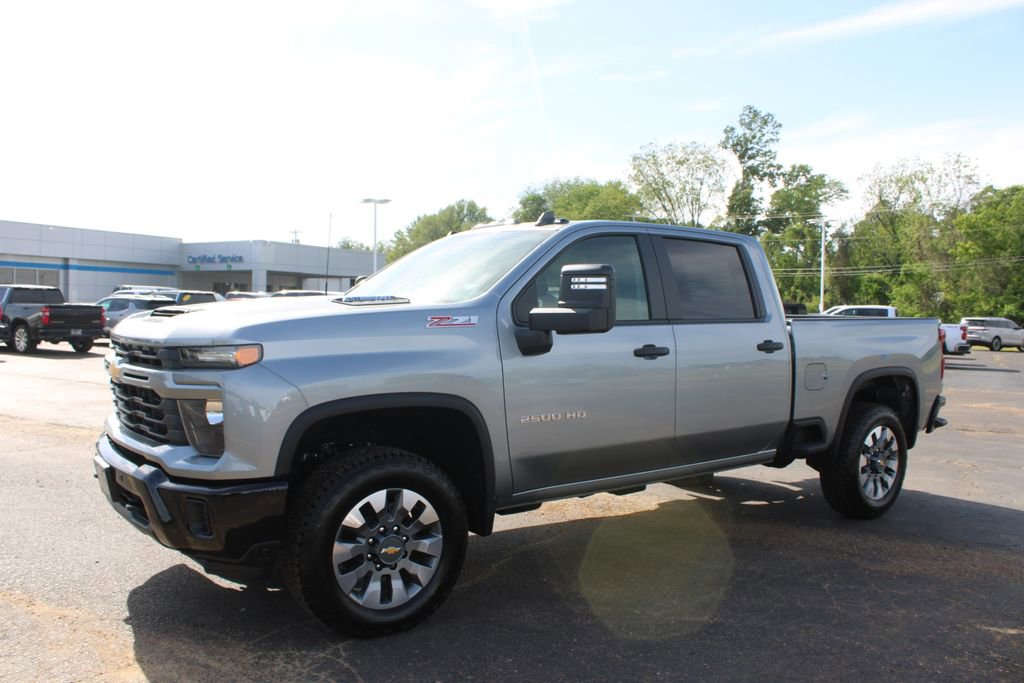 New 2026 Chevrolet Silverado 2500 Custom w/ Custom Value Package AWD/4WD image 4