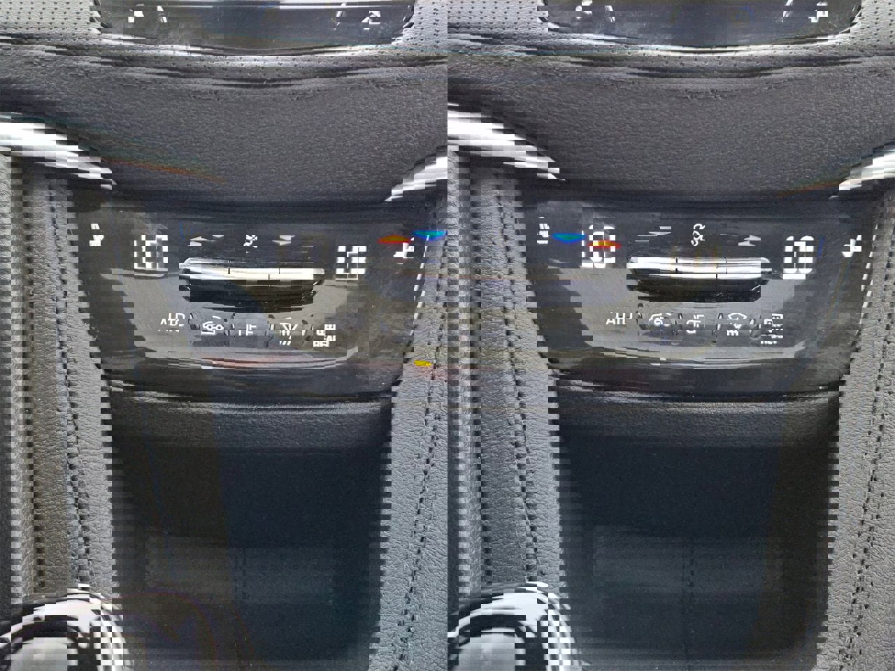 Used 2023 Cadillac XT5 Premium Luxury image 17