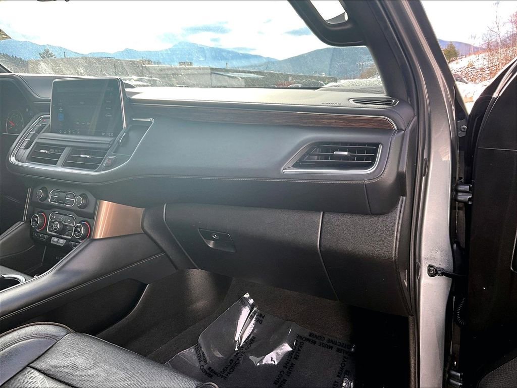 Used 2021 Chevrolet Tahoe High Country w/ Premium Package image 12