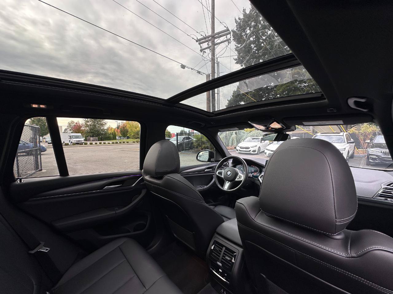 Used 2023 BMW X3 xDrive30i w/ M Sport Package AWD/4WD image 7