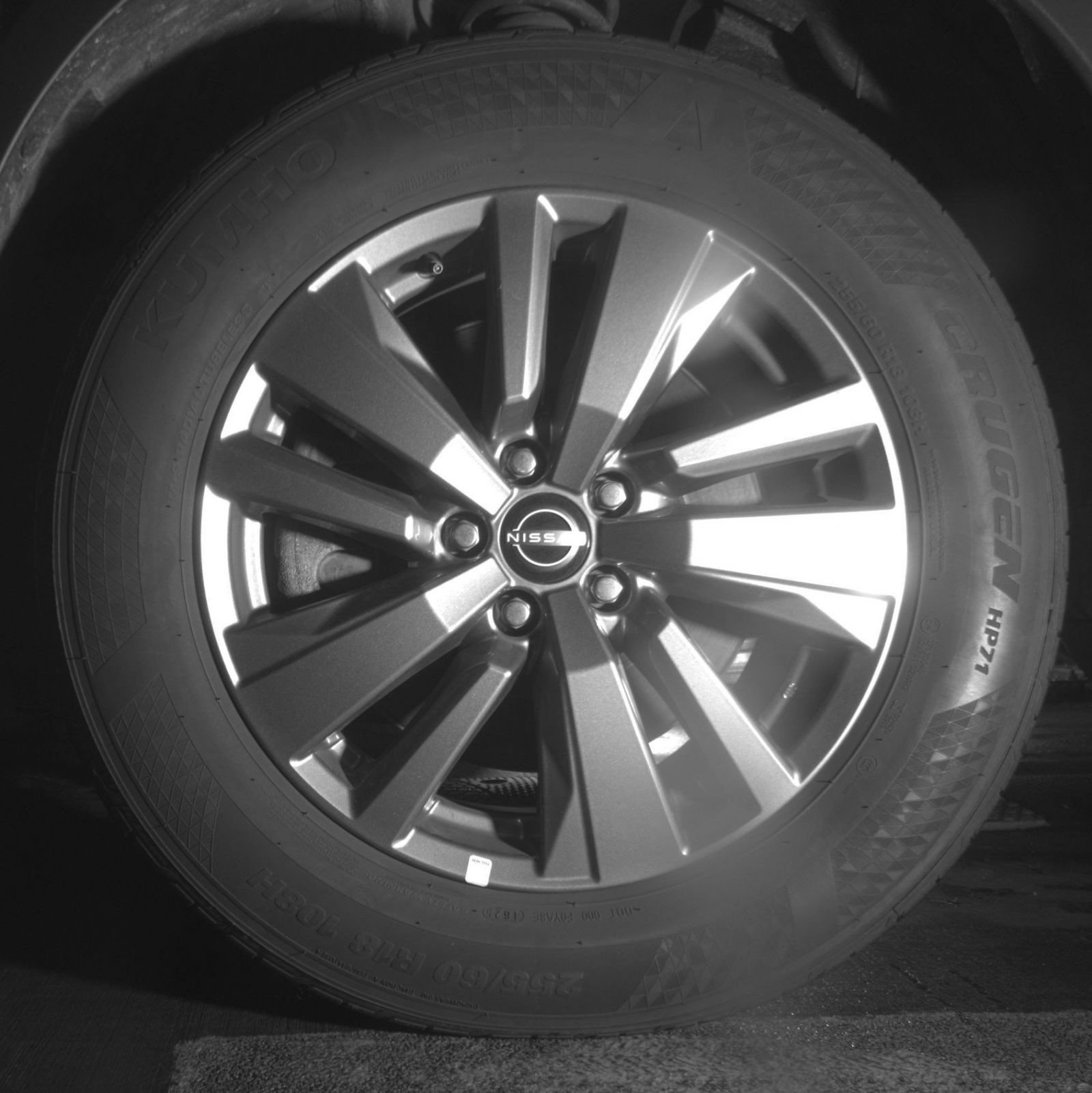 Used 2025 Nissan Pathfinder SV AWD/4WD image 12