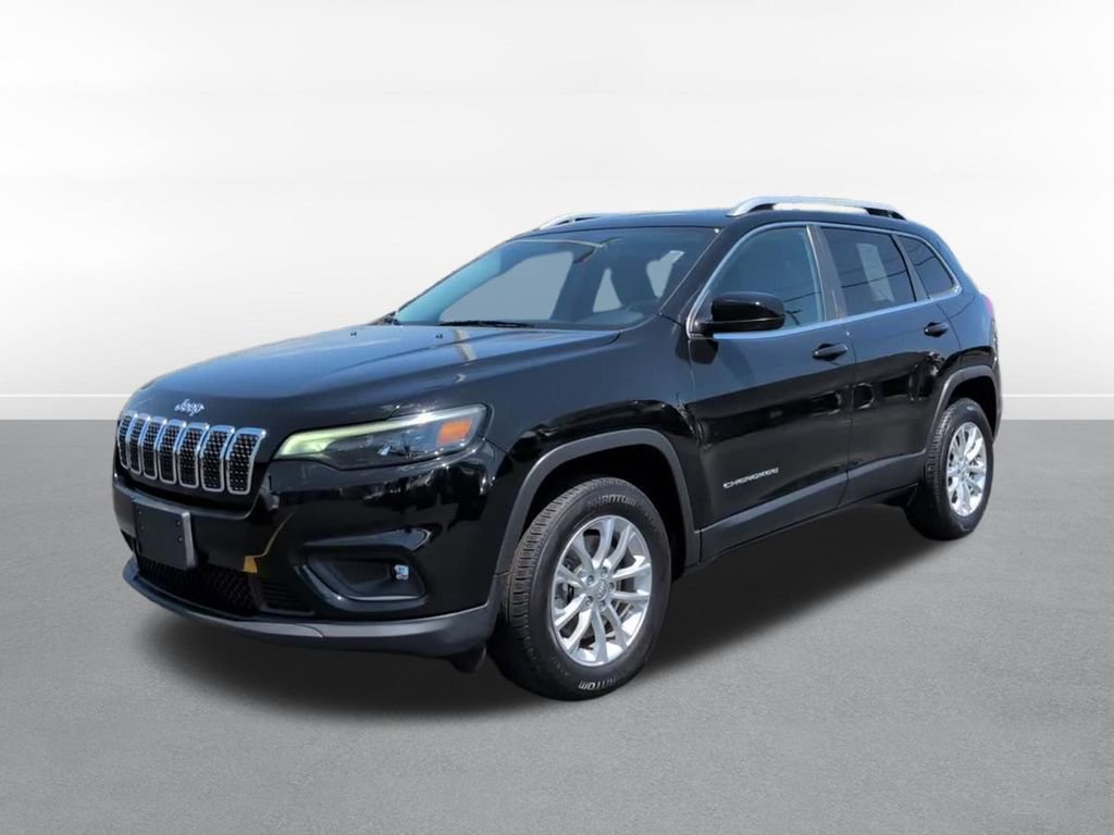 Used 2019 Jeep Cherokee Latitude w/ Cold Weather Group AWD/4WD image 11