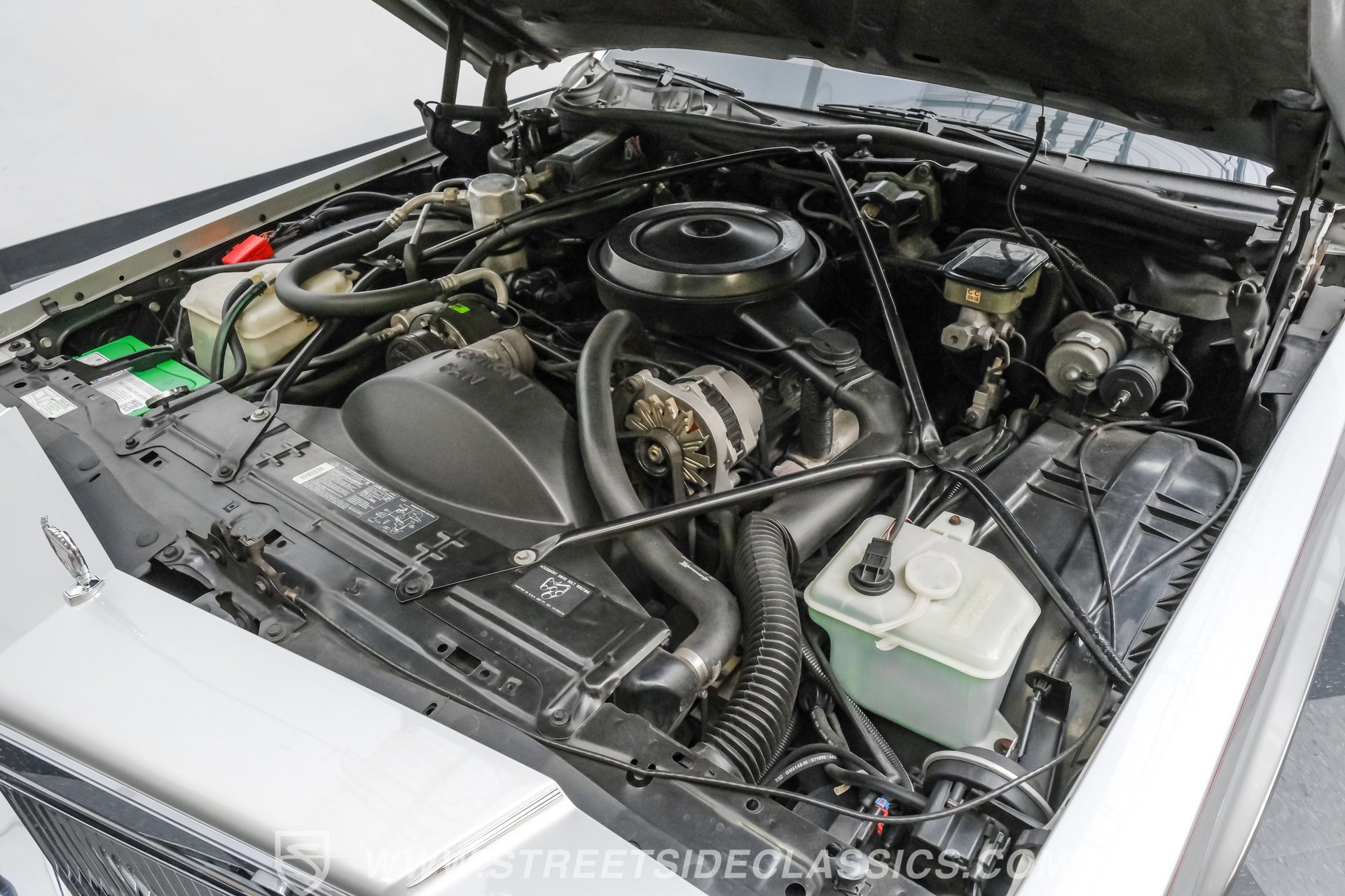 Used 1991 Cadillac Brougham image 36