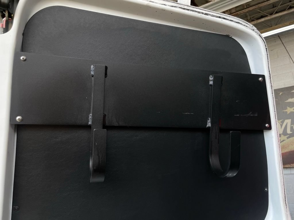 Used 2014 GMC Savana 3500 Extended RWD image 37