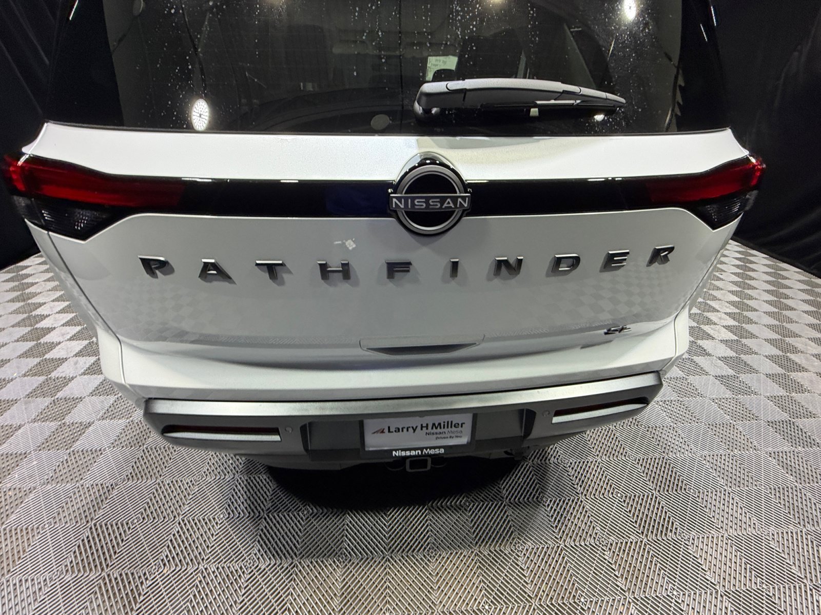 New 2026 Nissan Pathfinder SL FWD image 24