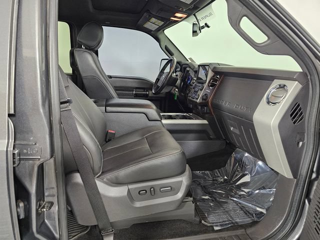 Used 2015 Ford F250 Lariat w/ Lariat Ultimate Package AWD/4WD image 12