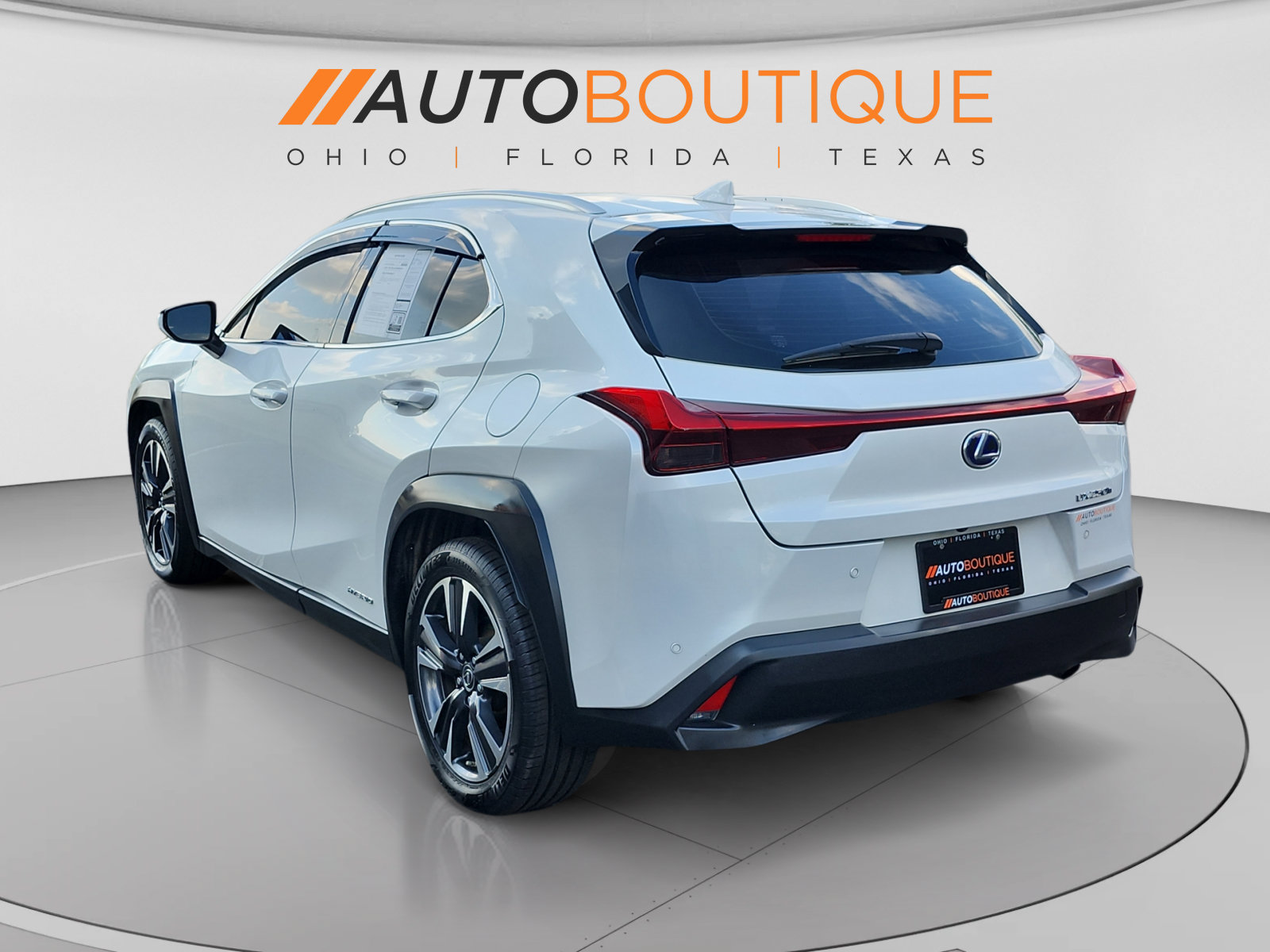 Used 2021 Lexus UX 250h w/ Premium Package AWD/4WD image 3