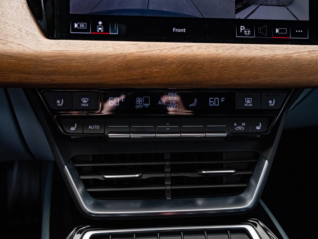 Used 2022 Audi RS e-tron GT image 36