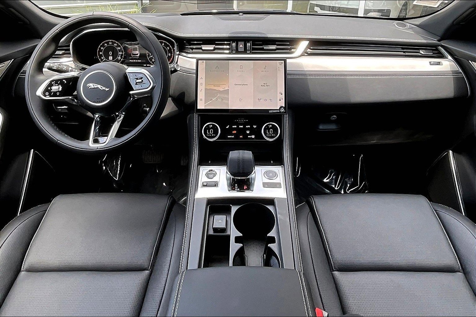 New 2026 Jaguar F-PACE R-Dynamic S image 5