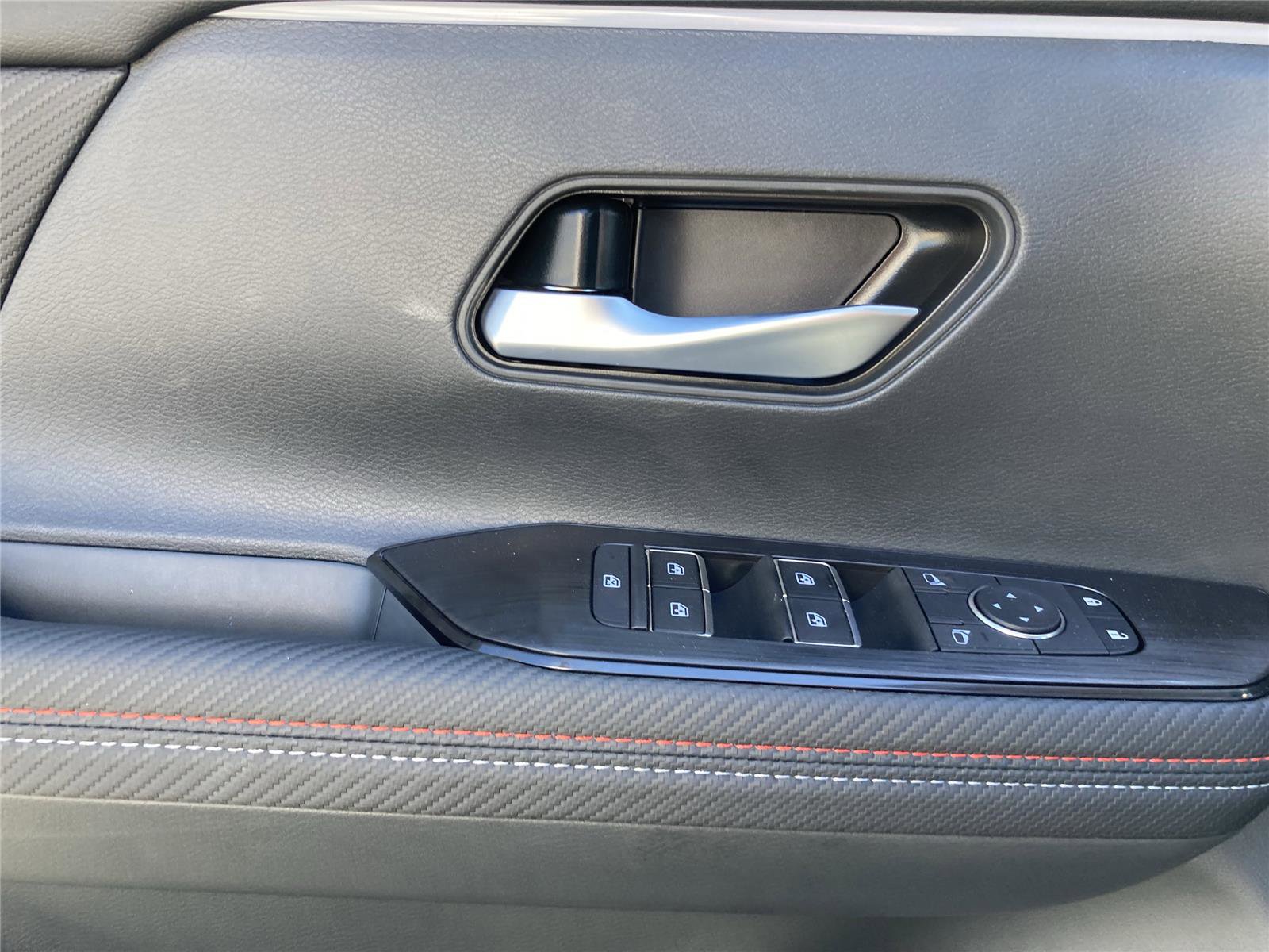 New 2026 Nissan Kicks SR image 24