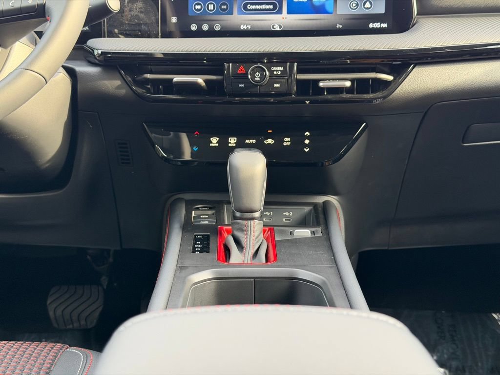 New 2026 Nissan Kicks SR FWD image 21