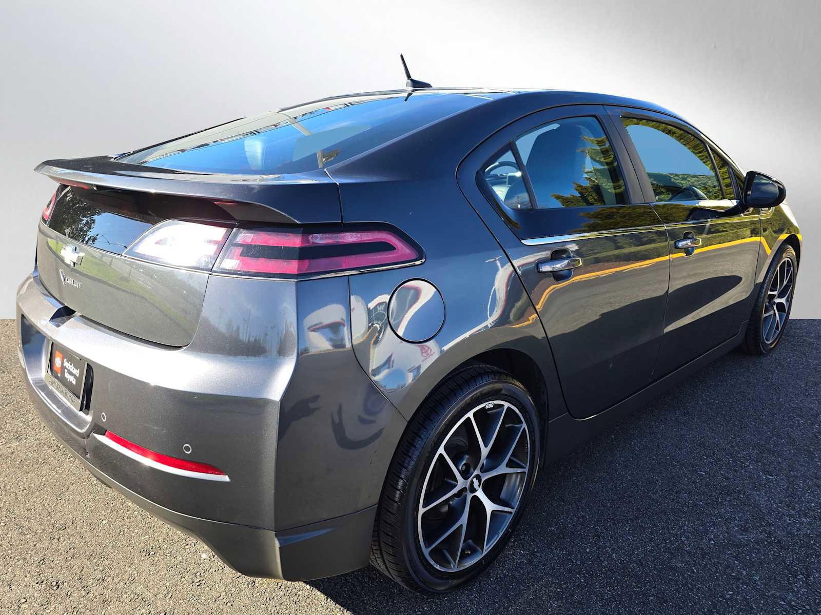 Used 2013 Chevrolet Volt Premium w/ Premium Trim Package image 3