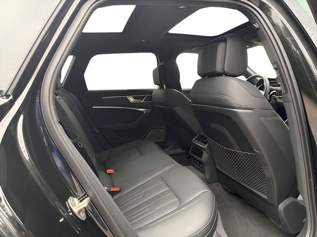 Used 2023 Audi RS 6 AWD/4WD image 13
