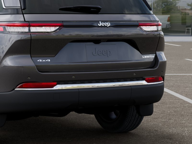 New 2026 Jeep Grand Cherokee Limited w/ MOPAR Finishing Package AWD/4WD image 13