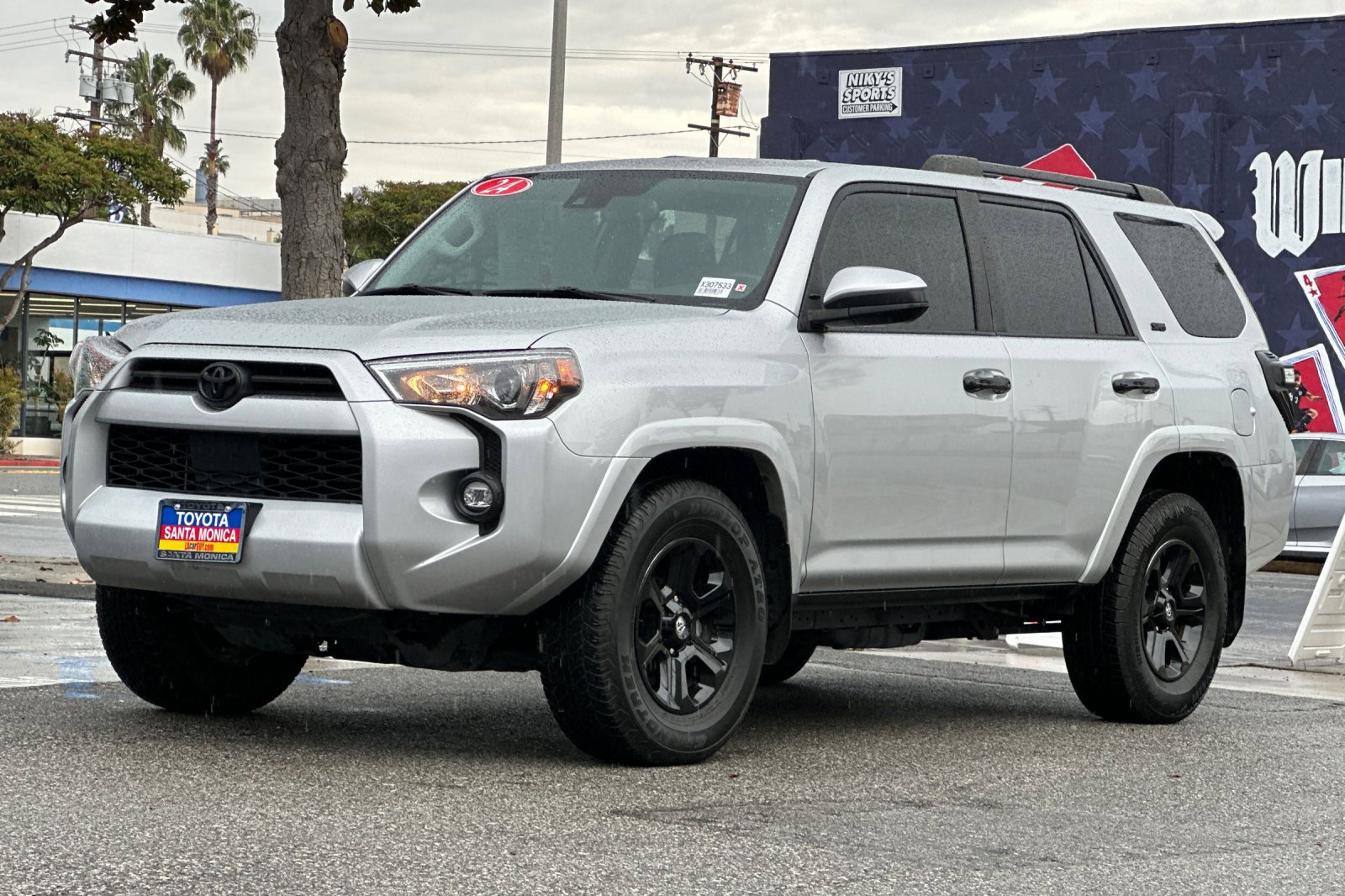 Used 2024 Toyota 4Runner SR5 RWD image 8