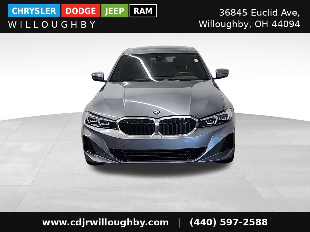 Used 2025 BMW 330i xDrive Sedan w/ Convenience Package AWD/4WD image 2