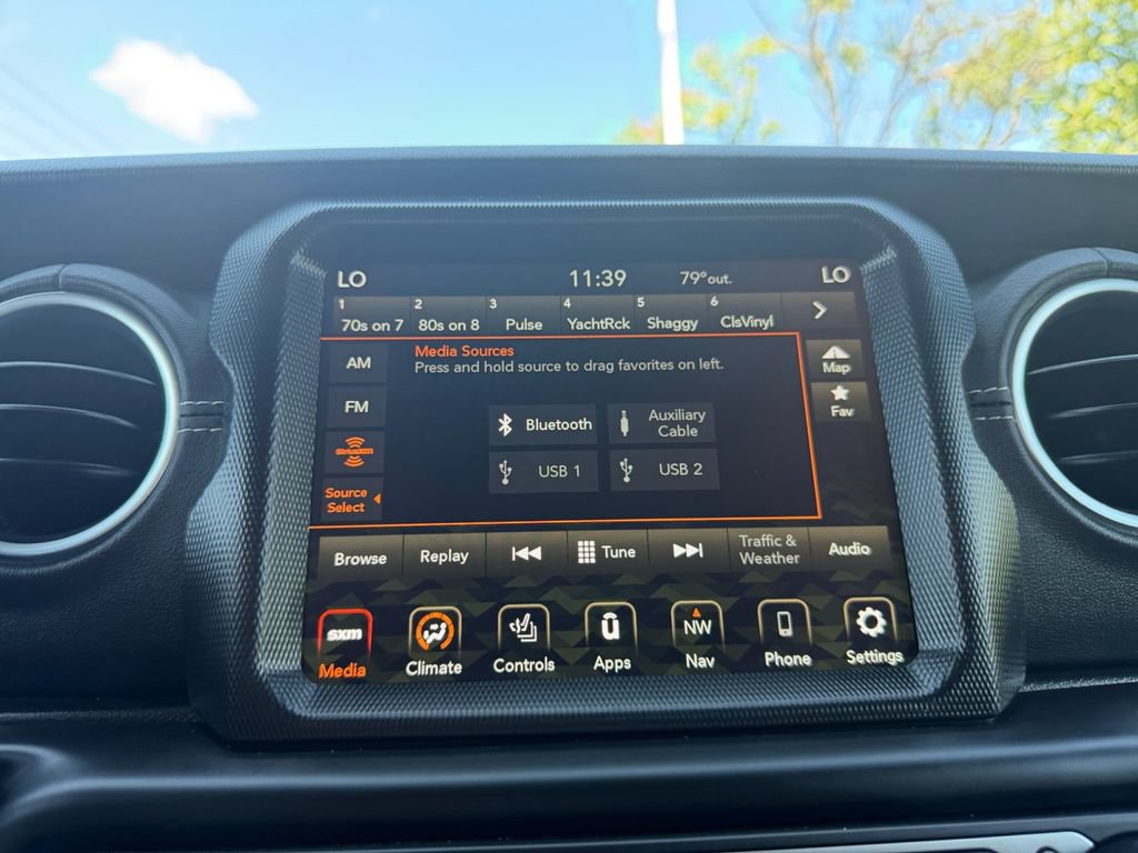 Used 2023 Jeep Wrangler Unlimited Sahara w/ Cold Weather Group AWD/4WD image 19
