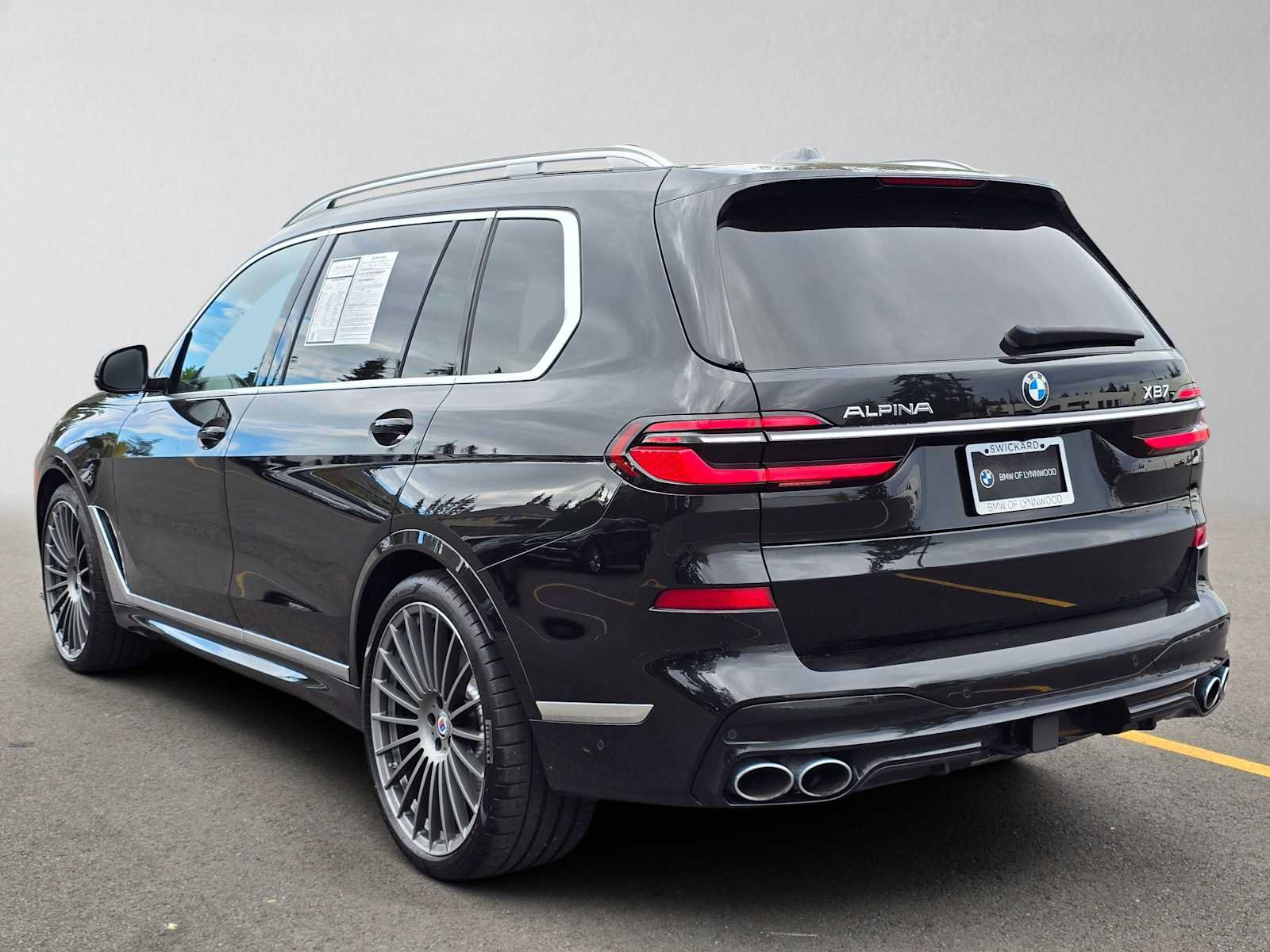 Used 2023 BMW ALPINA XB7 AWD/4WD image 5