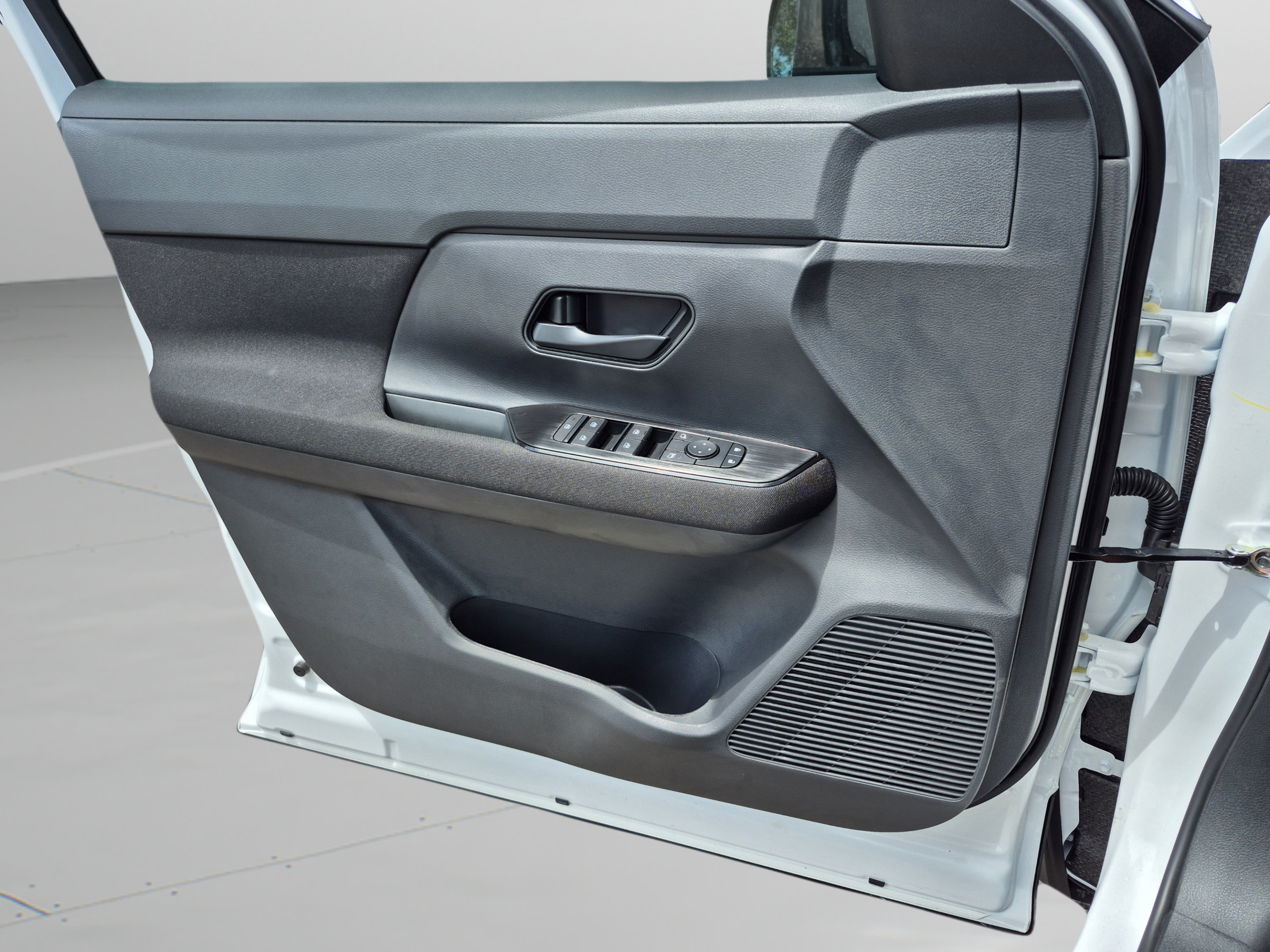New 2026 Nissan Kicks S FWD image 21