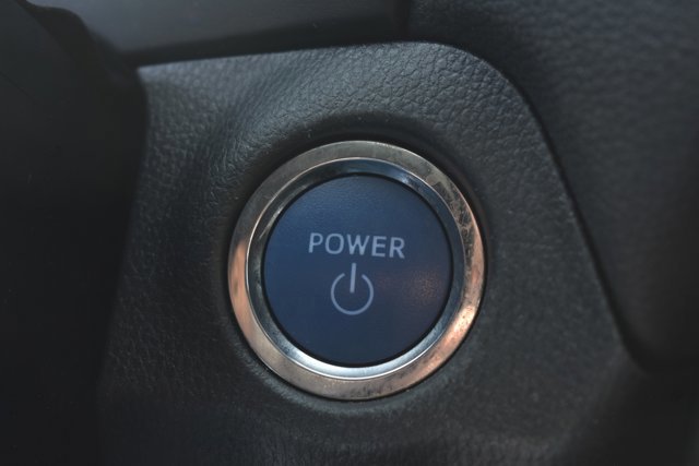 Used 2022 Toyota RAV4 XLE Premium image 29